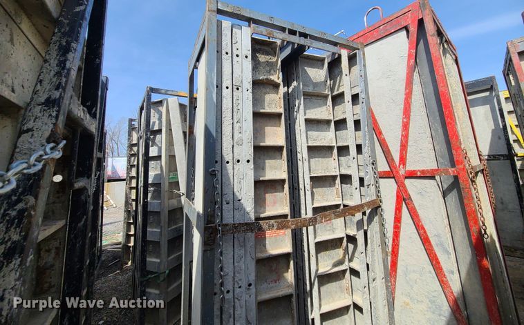 image for item DM4938 (6) cages of Badger aluminum concrete forms