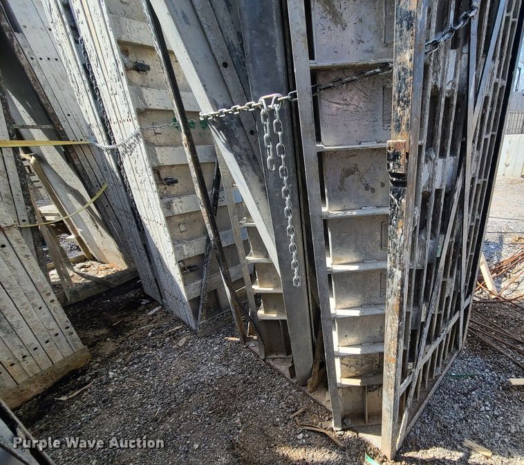 image for item DM4938 (6) cages of Badger aluminum concrete forms