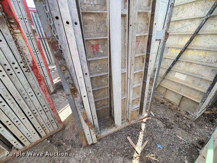 image for item DM4938 (6) cages of Badger aluminum concrete forms