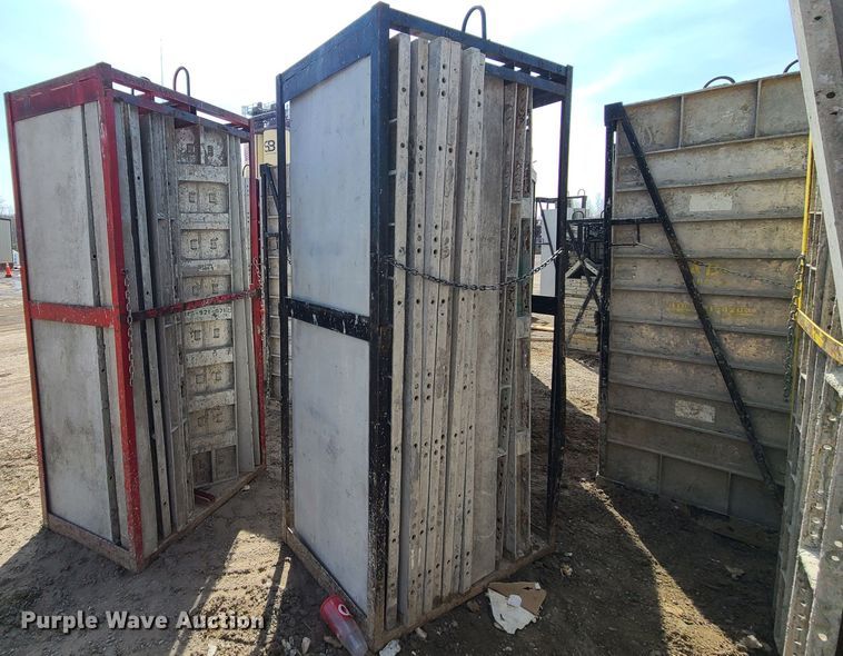 image for item DM4938 (6) cages of Badger aluminum concrete forms