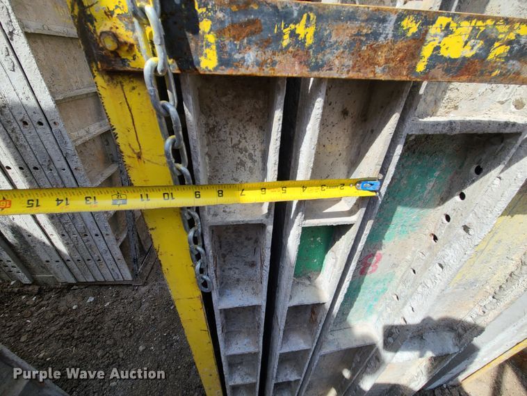image for item DM4938 (6) cages of Badger aluminum concrete forms