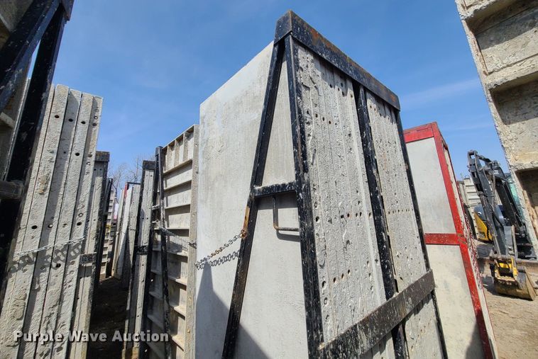 image for item DM4939 Approximately 128 Badger aluminum concrete forms