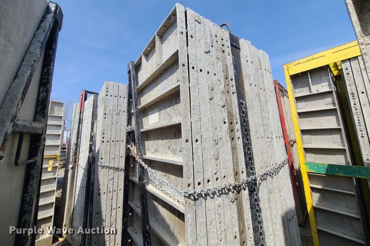 image for item DM4939 Approximately 128 Badger aluminum concrete forms