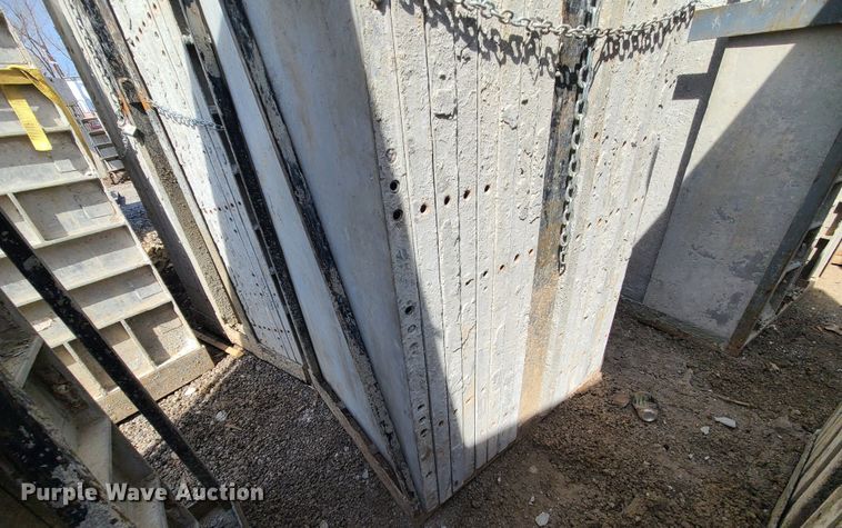 image for item DM4939 Approximately 128 Badger aluminum concrete forms