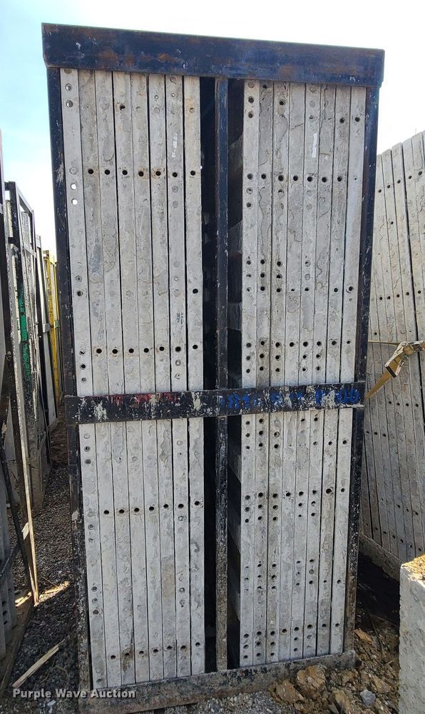 image for item DM4939 Approximately 128 Badger aluminum concrete forms
