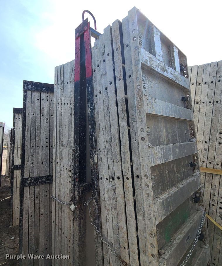 image for item DM4939 Approximately 128 Badger aluminum concrete forms
