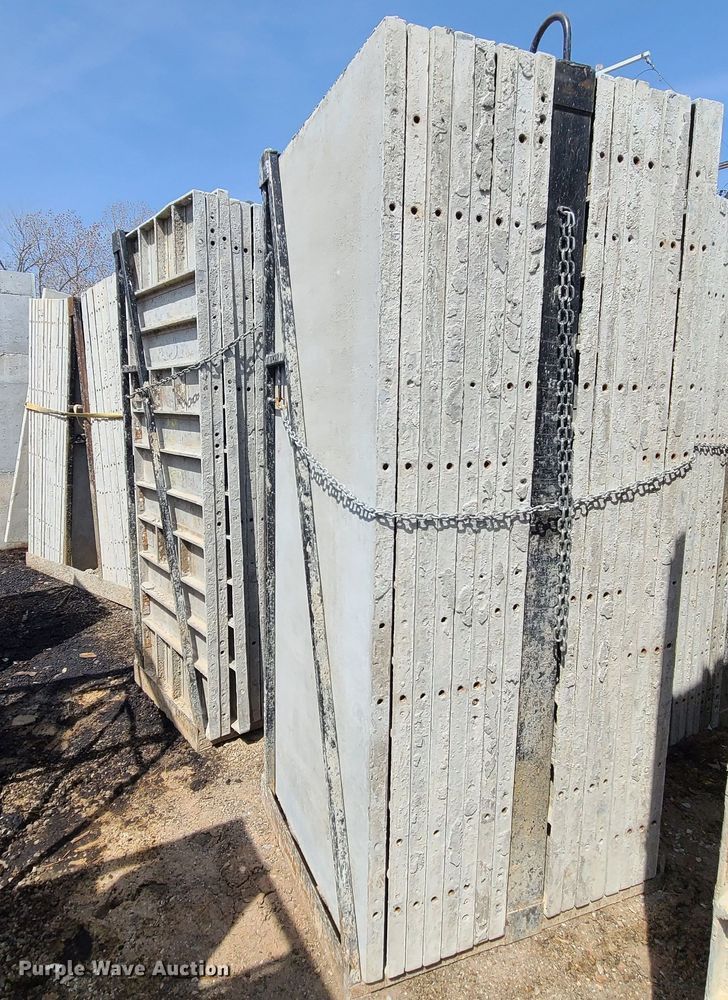 image for item DM4940 Approximately 62 Badger aluminum concrete forms