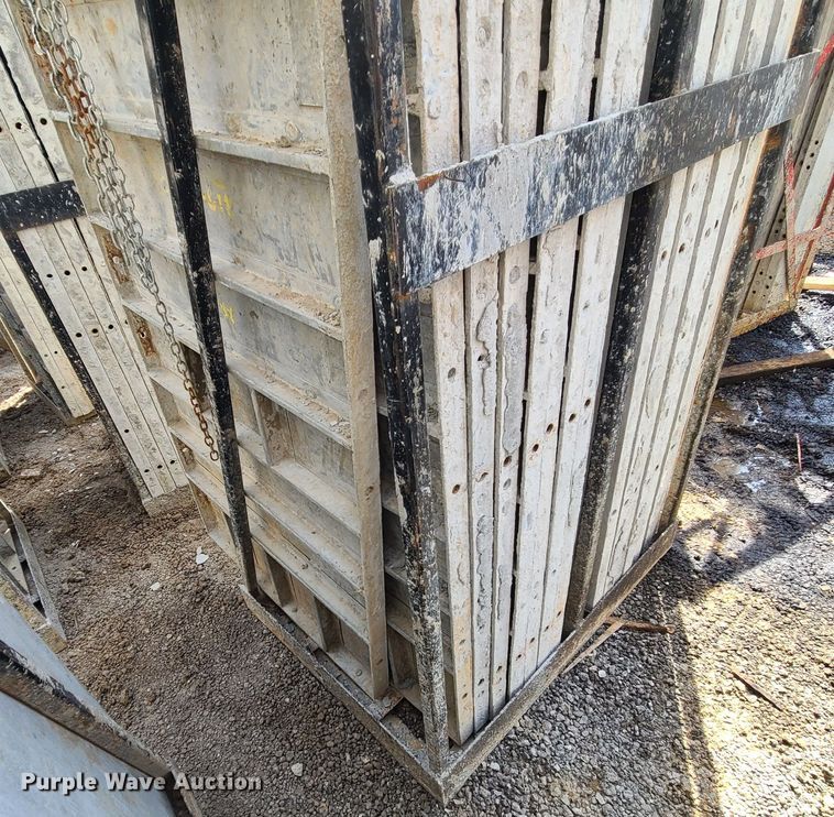 image for item DM4940 Approximately 62 Badger aluminum concrete forms