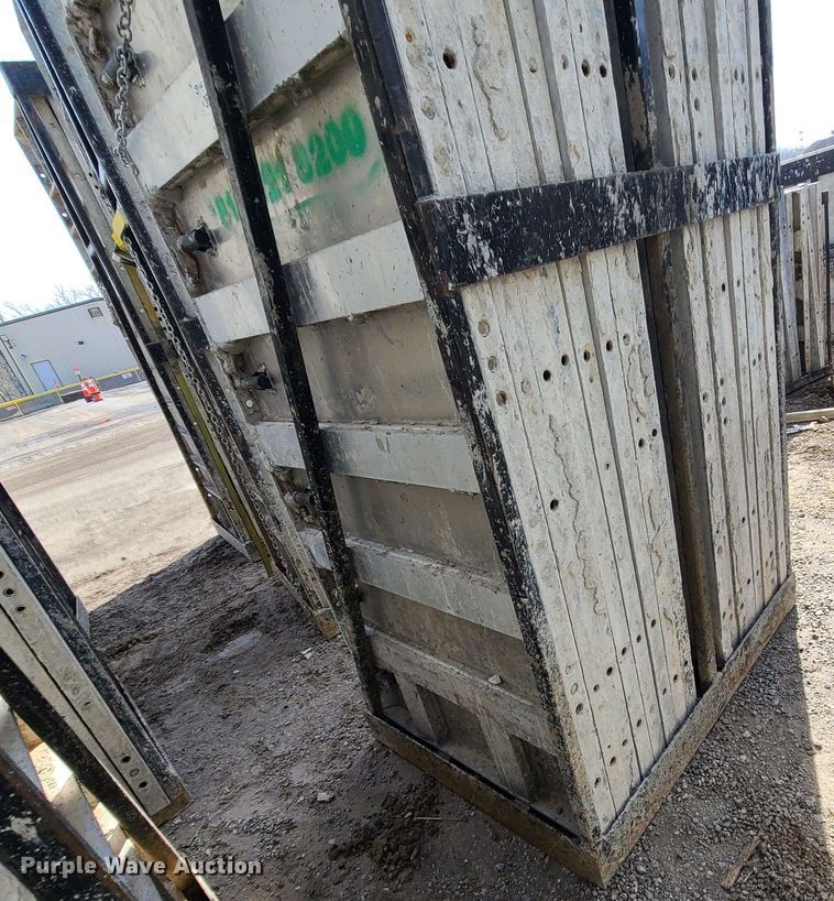 image for item DM4940 Approximately 62 Badger aluminum concrete forms