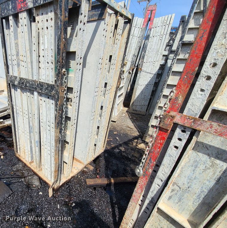 image for item DM4941 (6) cages of Badger aluminum concrete forms