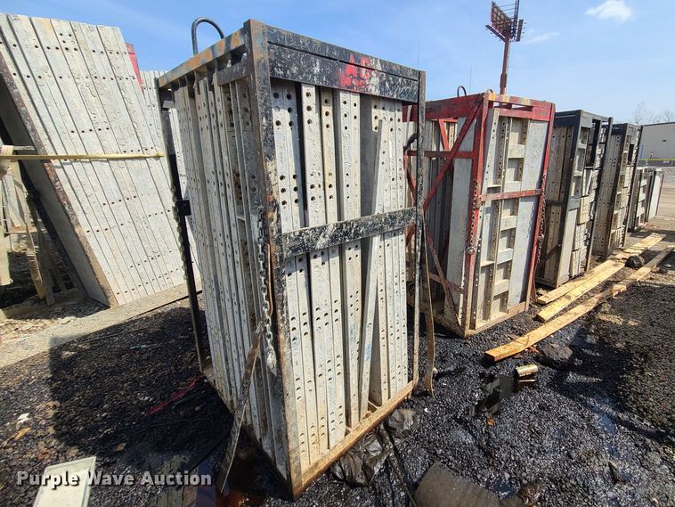 image for item DM4941 (6) cages of Badger aluminum concrete forms