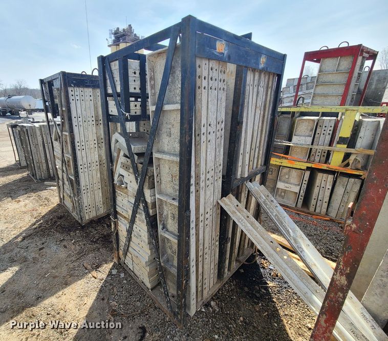 image for item DM4941 (6) cages of Badger aluminum concrete forms