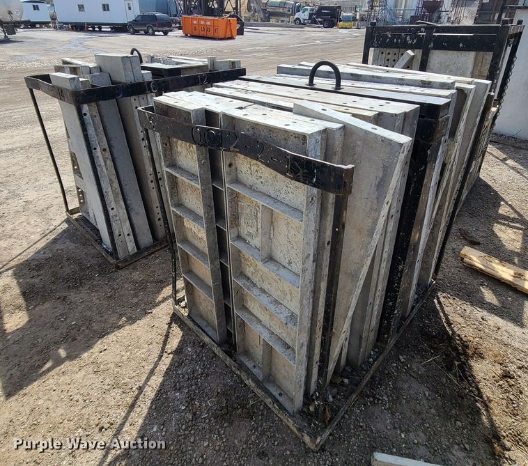 image for item DM4941 (6) cages of Badger aluminum concrete forms