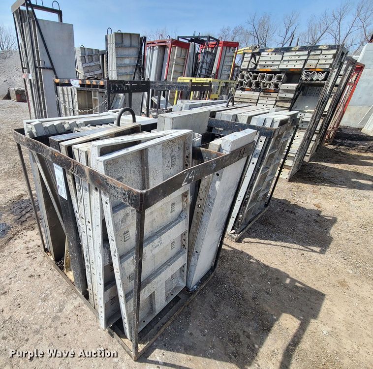 image for item DM4941 (6) cages of Badger aluminum concrete forms