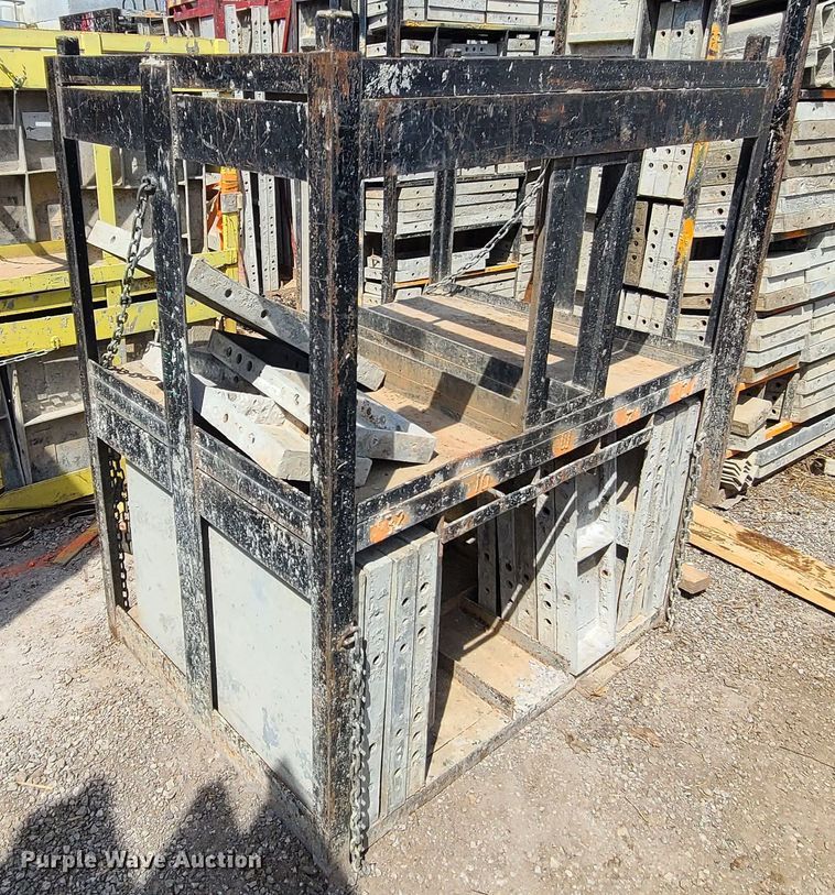 image for item DM4942 (4) cages of Badger aluminum concrete forms