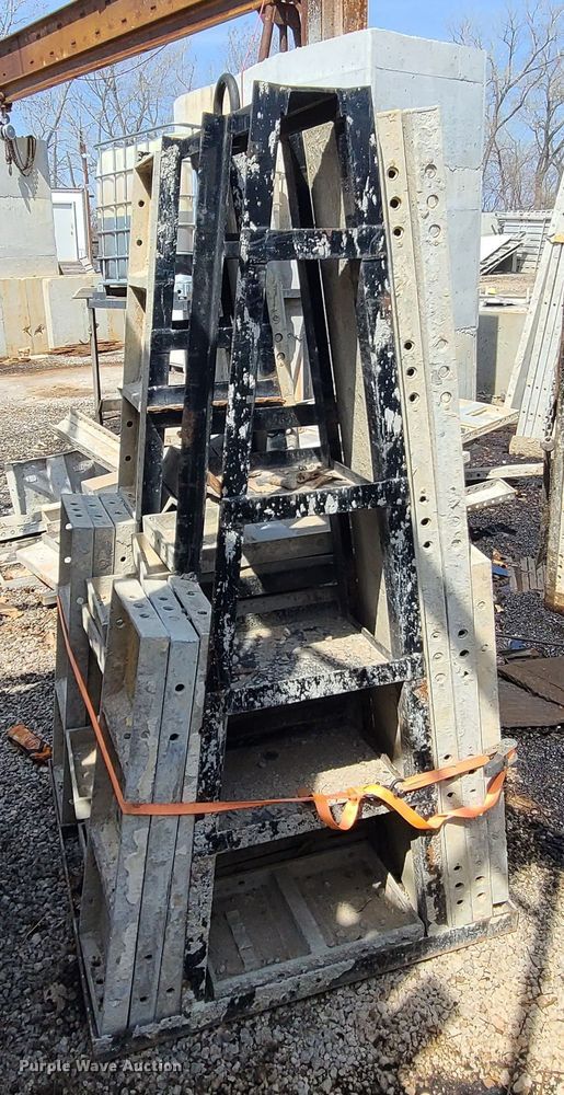 image for item DM4942 (4) cages of Badger aluminum concrete forms