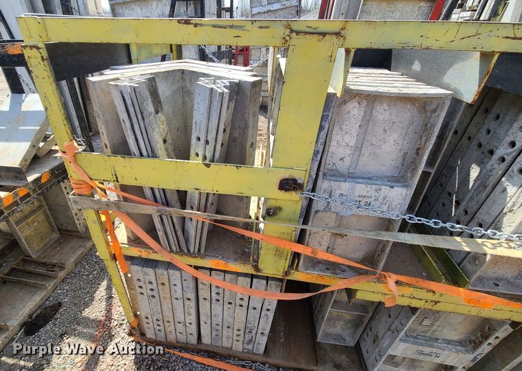 image for item DM4942 (4) cages of Badger aluminum concrete forms