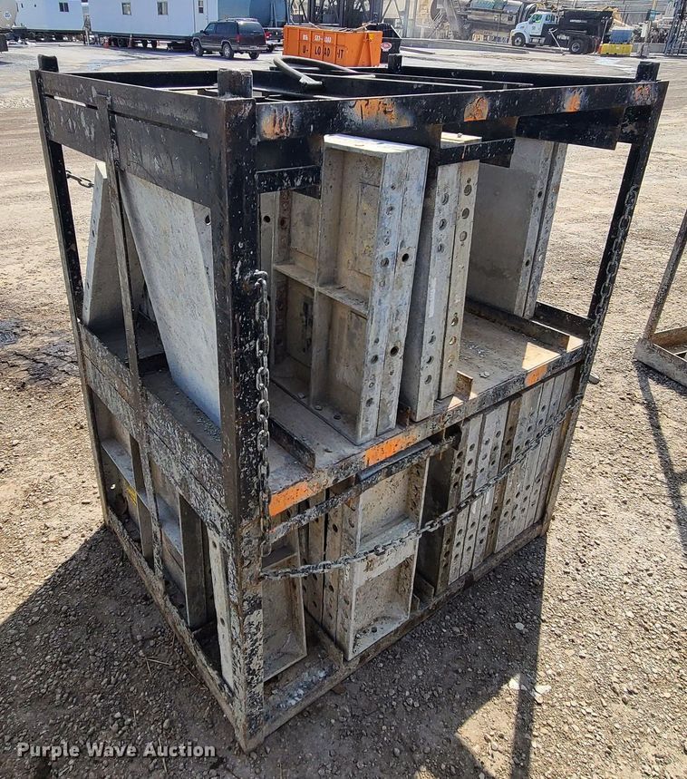 image for item DM4942 (4) cages of Badger aluminum concrete forms