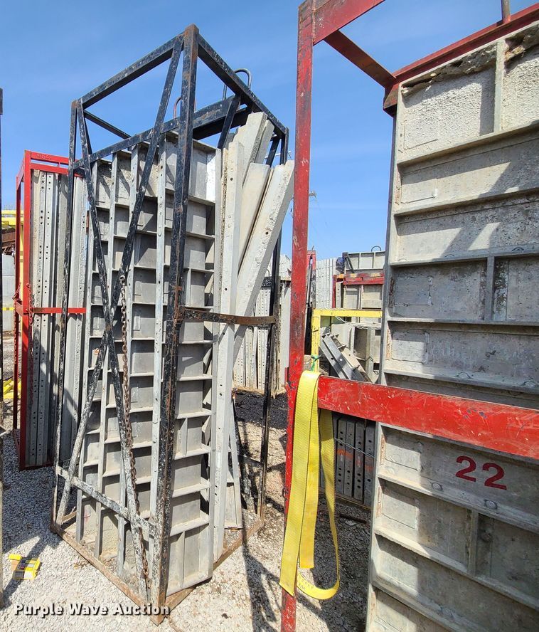 image for item DM4943 (6) cages of Badger aluminum concrete forms