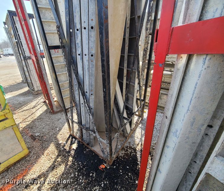 image for item DM4943 (6) cages of Badger aluminum concrete forms