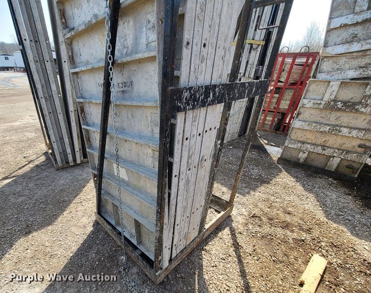 image for item DM4943 (6) cages of Badger aluminum concrete forms