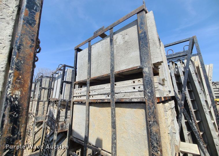 image for item DM4944 (4) cages of Badger aluminum concrete forms