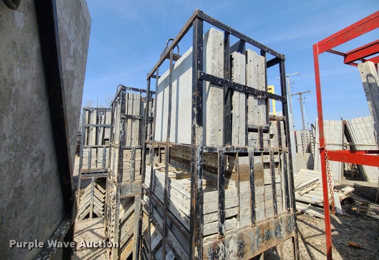 image for item DM4944 (4) cages of Badger aluminum concrete forms