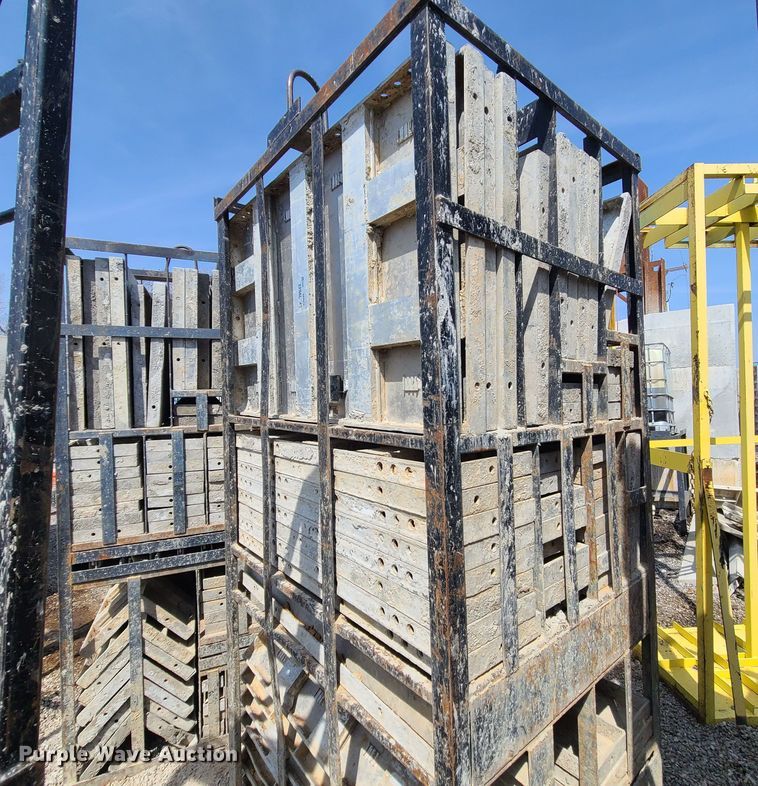 image for item DM4944 (4) cages of Badger aluminum concrete forms