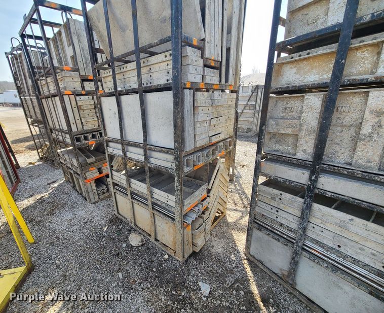 image for item DM4944 (4) cages of Badger aluminum concrete forms