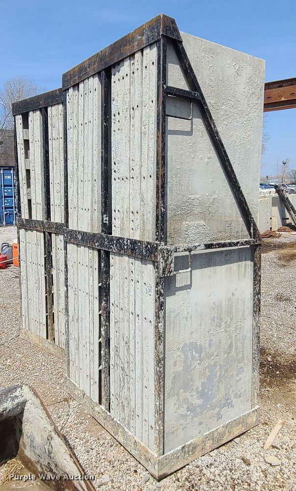 image for item DM4945 Approximately 224 Badger aluminum concrete forms