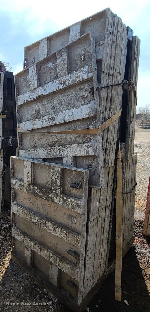 image for item DM4945 Approximately 224 Badger aluminum concrete forms