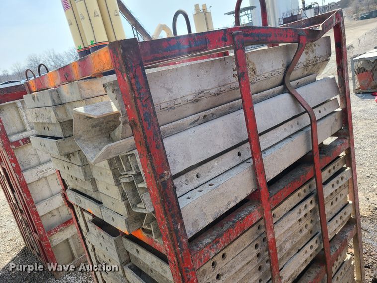 image for item DM4946 (4) cages of Badger aluminum concrete forms