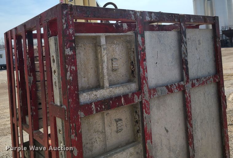 image for item DM4946 (4) cages of Badger aluminum concrete forms