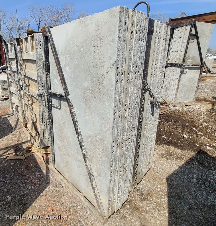 image for item DM4947 Approximately 96 Badger aluminum concrete forms