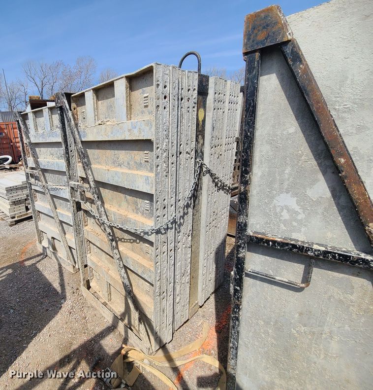 image for item DM4947 Approximately 96 Badger aluminum concrete forms