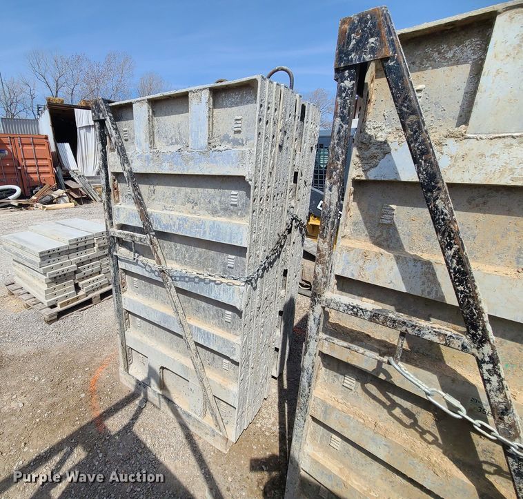 image for item DM4947 Approximately 96 Badger aluminum concrete forms