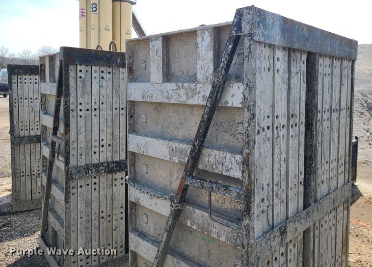 image for item DM4947 Approximately 96 Badger aluminum concrete forms