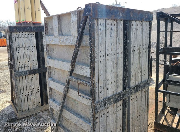image for item DM4947 Approximately 96 Badger aluminum concrete forms