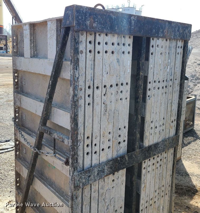 image for item DM4947 Approximately 96 Badger aluminum concrete forms