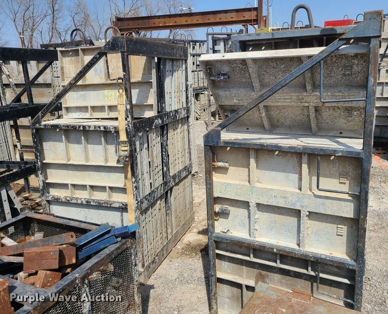 image for item DM4948 Approximately 150 Badger aluminum concrete forms