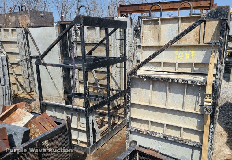 image for item DM4948 Approximately 150 Badger aluminum concrete forms