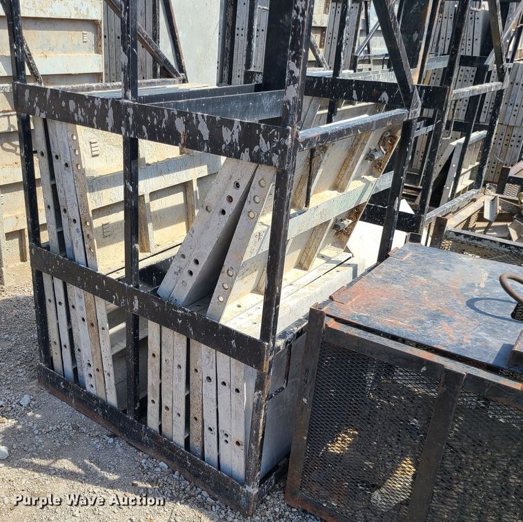image for item DM4948 Approximately 150 Badger aluminum concrete forms