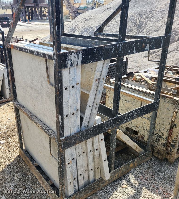 image for item DM4948 Approximately 150 Badger aluminum concrete forms