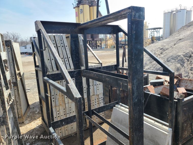 image for item DM4948 Approximately 150 Badger aluminum concrete forms