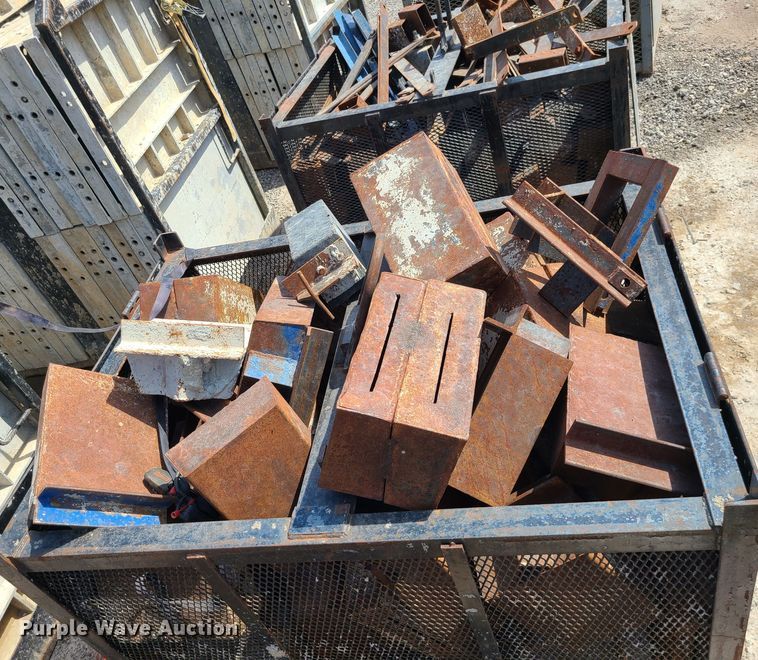 image for item DM4949 (8) cages of Badger aluminum concrete form hardware