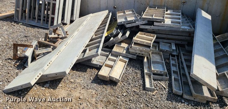 image for item DM4950 Badger aluminum concrete forms