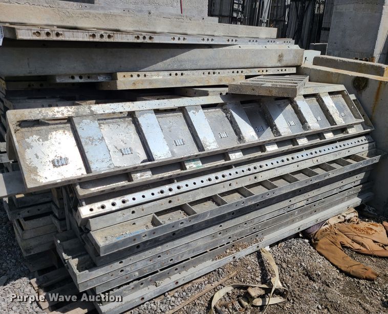 image for item DM4950 Badger aluminum concrete forms