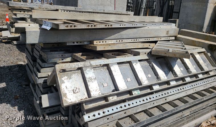 image for item DM4950 Badger aluminum concrete forms