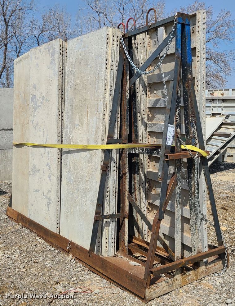 image for item DM4952 Approximately 46 Badger aluminum concrete forms
