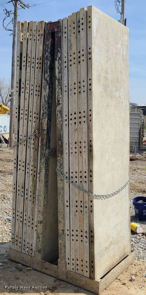 image for item DM4952 Approximately 46 Badger aluminum concrete forms